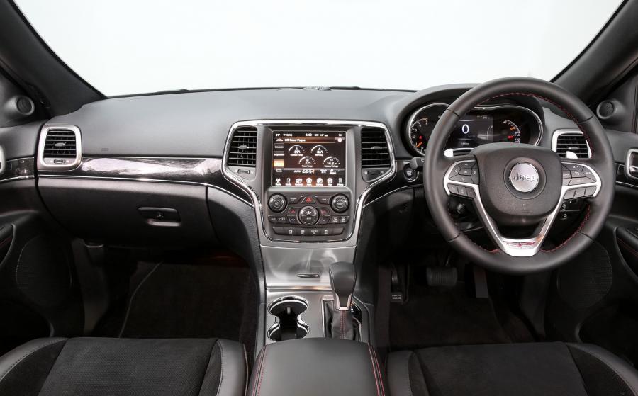Торпедо Jeep Grand Cherokee Trailhawk 2017 года  (AU) (фото 32 из 40)